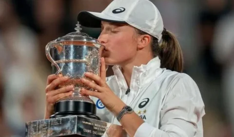 Roland Garros: Iga Swiatek vence Gauff e é campeã pela 2ª vez