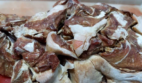 Mais de 1,9 tonelada de carne suína é apreendida na Zona Leste de Manaus