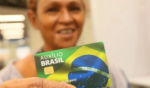 Auxílio Brasil é pago a beneficiários com NIS final 6 neste sábado