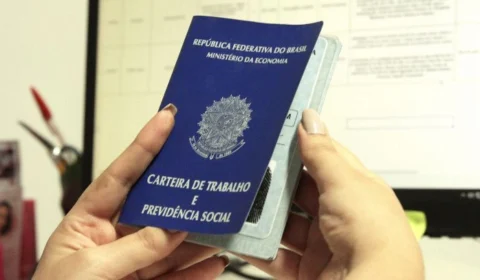 Brasil gera 159 mil empregos formais em outubro, diz Ministério do Trabalho