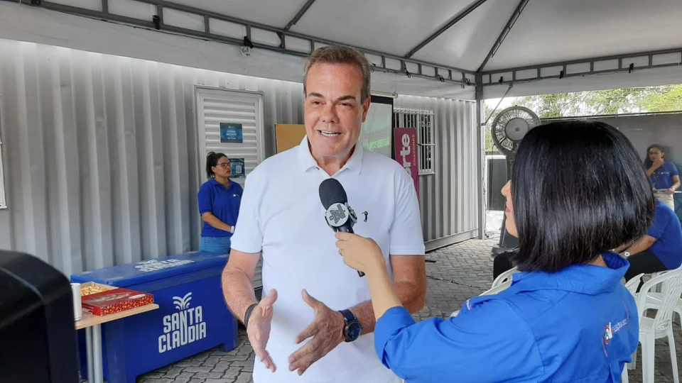 Debate TV Norte: candidato Henrique Oliveira chega para debate no Grupo Norte de Comunicação