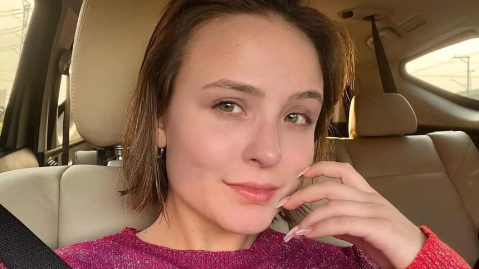 Larissa Manoela revela que foi diagnosticada com síndrome do ovário policístico