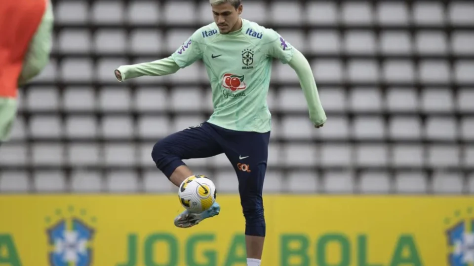 Tite vai escalar Gabriel Jesus ou Pedro contra Camarões na sexta na Copa do Catar?