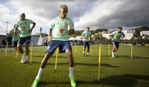 Seleção brasileira faz primeiro treino em solo francês para duelo de preparação para Copa do Catar com Gana na sexta-feira