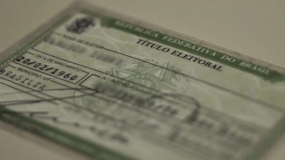 Termina nesta quinta-feira prazo para tirar versão impressa do título eleitoral