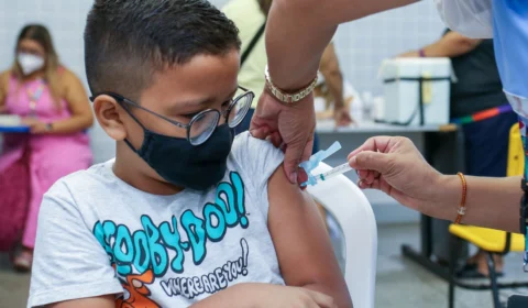Covid-19: Manaus terá 74 pontos de vacinação nesta terça