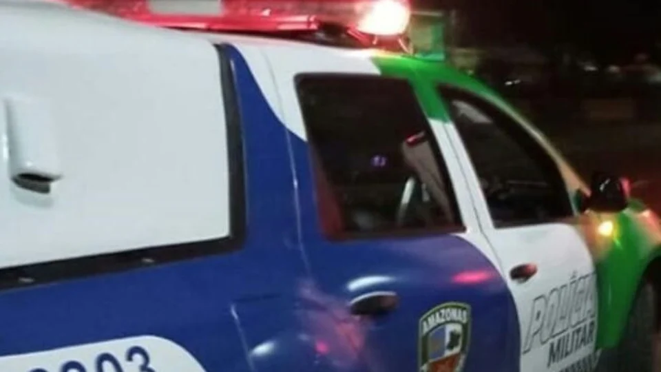 Trio é baleado enquanto conversava em frente de casa na Zona Leste de Manaus