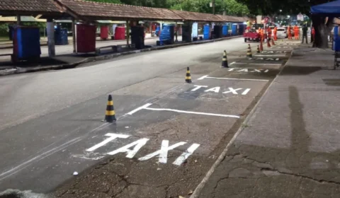 Pontos de táxis são revitalizados no Centro de Manaus