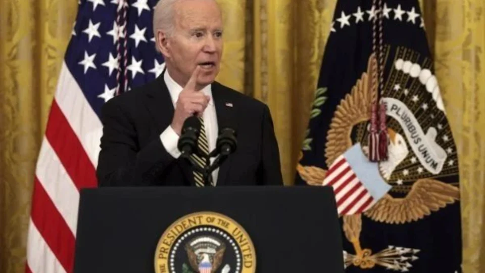 Biden diz que o presidente da Rússia está ‘encurralado’