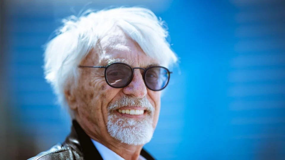 Bernie Ecclestone, ex-CEO da Fórmula 1 é preso no Aeroporto de São Paulo por porte ilegal de arma