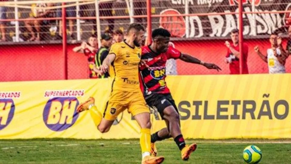 Amazonas FC perde de 1 a 0 para Pouso Alegre e decide vaga na final da Série D em Manaus