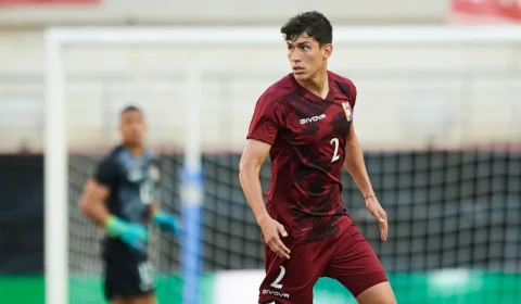 São Paulo deve contratar zagueiro de 23 anos da seleção venezuelana que pertence ao Manchester City