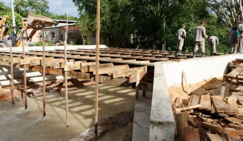 Cinquenta pontes de concreto serão construídas em 16 bairros de Manaus