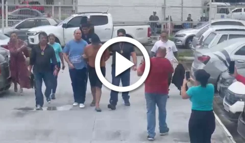 VÍDEO: suspeito de envolvimento na morte de servidora do TRT chega a DEHS