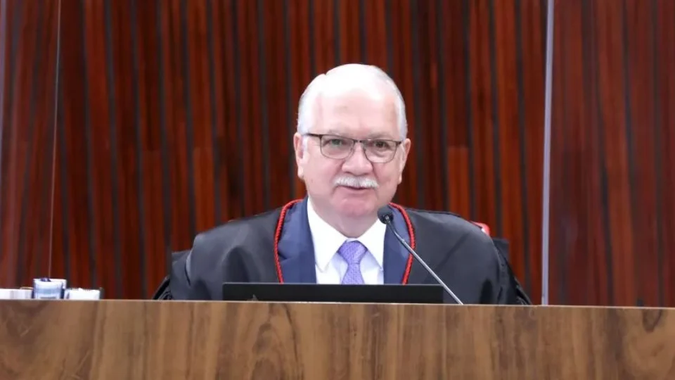 Presidente do TSE propõe reunião com Telegram para impedir notícias falsas durante eleições no Brasil