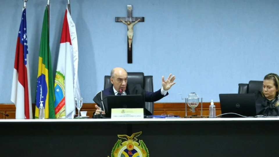 TCE-AM multa ex-diretora do Instituto de Previdência de Rio Preto da Eva em R$676,8 mil