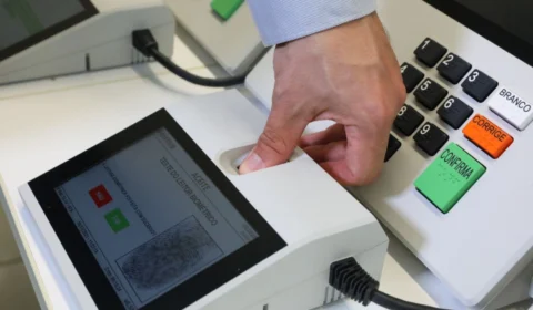 Eleições 2022: acordo contra desinformação é assinado pelo TSE e MCCE