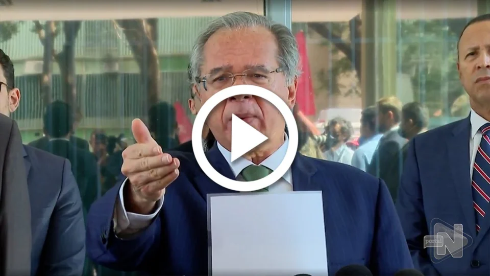 VÍDEO: ‘Assaltaram a Petrobras durante anos’, diz ministro Paulo Guedes em discussão com sindicalista em Brasília