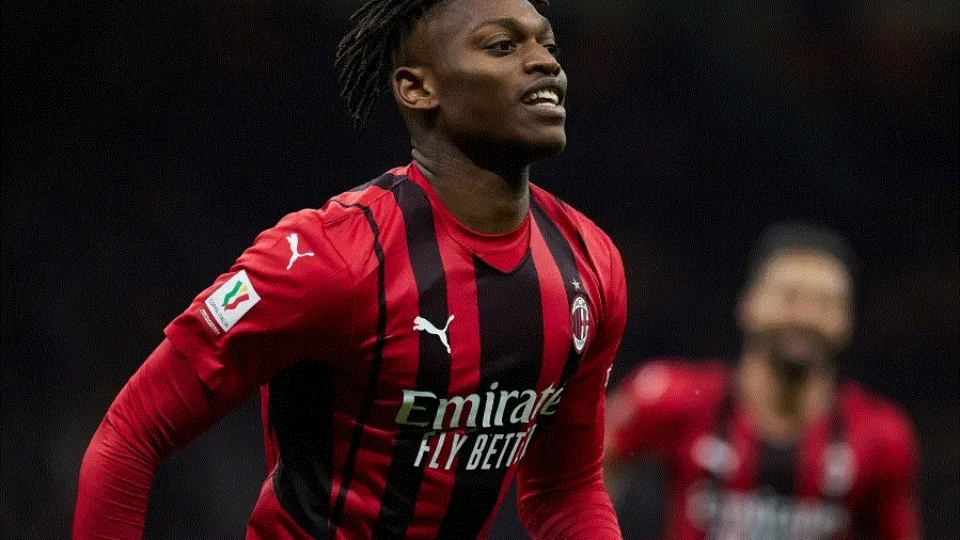 Ex-treinador compara atacante do Millan a Ronaldo Fenômeno e a Cristiano Ronaldo