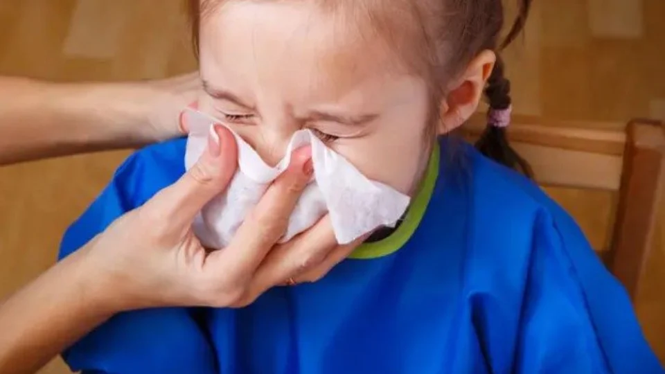 Especialista orienta sobre cuidados e prevenção da gripe em crianças