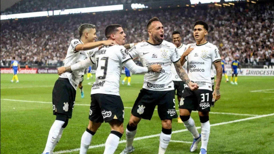 Corinthians encara Boca Juniors em La Bombonera de olho na classificação para oitavas de final da Libertadores