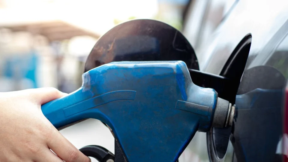 Especialista dá dicas para economizar combustível