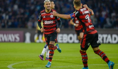 Motivado pela vaga nas quartas da Copa do Brasil, Flamengo encara Coritiba pela 17ª rodada do Brasileirão neste sábado, 16