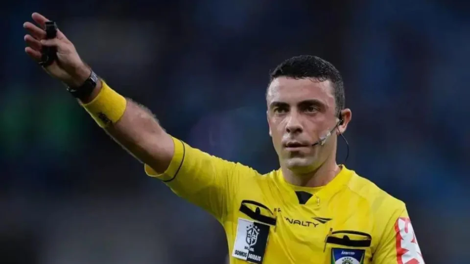 Igor Benevenuto é o primeiro árbitro Fifa a se declarar homossexual
