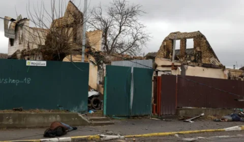 Serviço de Inteligência alemã intercepta transmissões de rádio onde russos discutem matar civis da Ucrânia