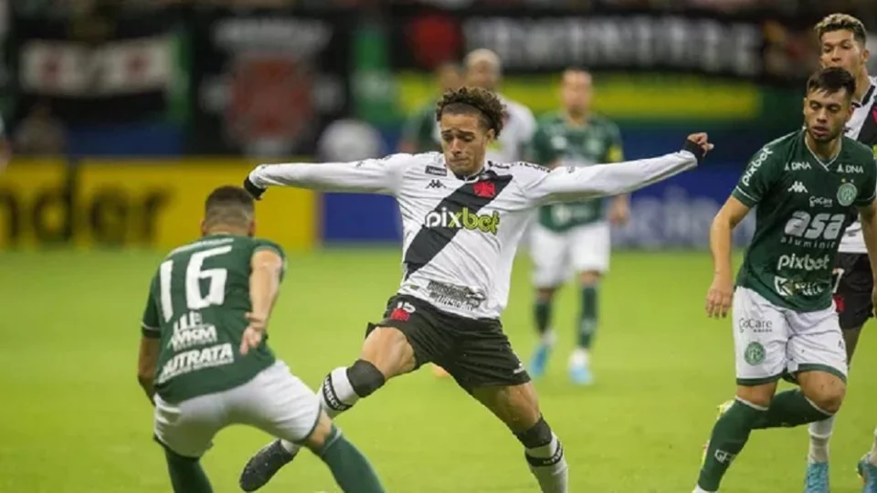Vasco decepciona torcedor manauara e fica no 0 a 0 com Guarani pela Série B do Brasileiro
