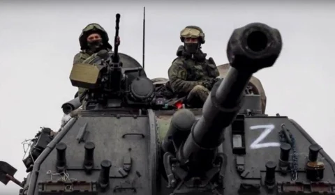 Guerra na Ucrânia: adolescente engravida após estupro coletivo de soldados russos, diz psicóloga