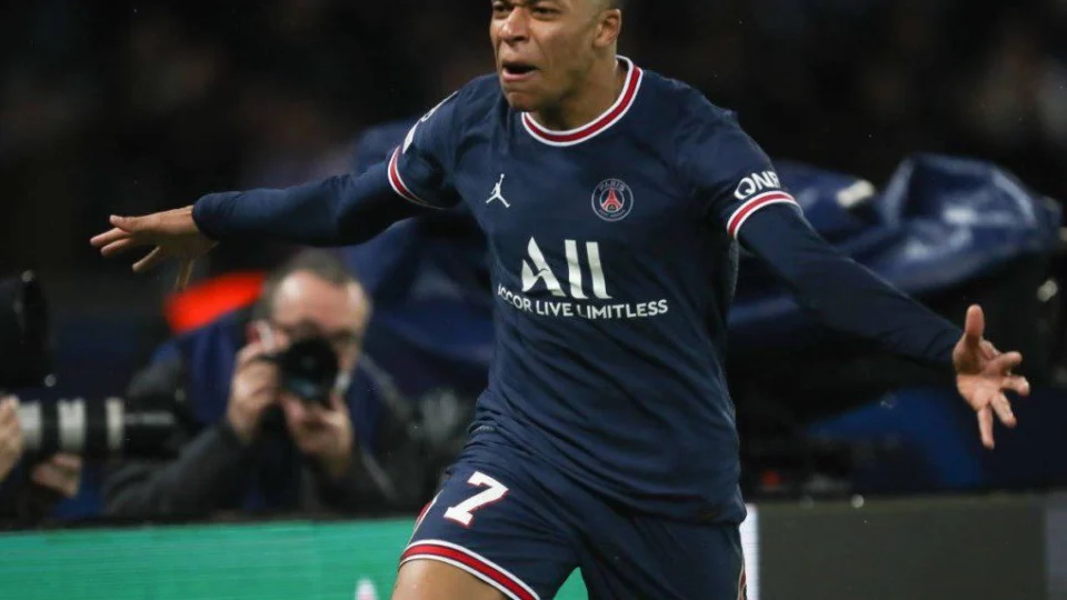 PSG vence Juventus por 2 a 1 com dois gols de Mbappé na estreia da Liga dos Campeões da Uefa