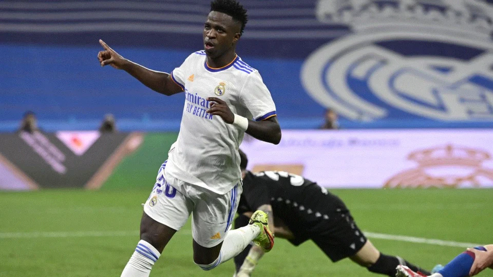 De olho na Liga dos Campeões, Real Madrid goleia por 6 a 0 time do Levante com hat-trick de Vinícius Júnior