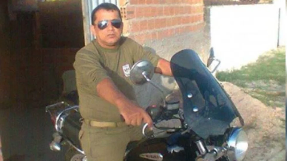 Sargento da PM é morto a tiros após ter casa invadida por criminosos, em Belém