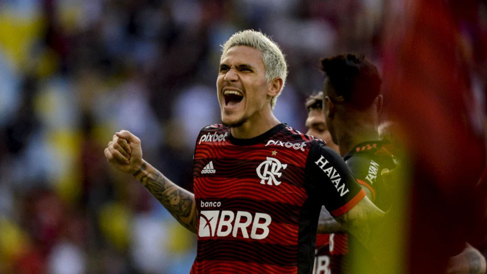 Flamengo vence Sporting Cristal por 2 a 1 pela última rodada da fase de grupos da Liberta e fica entre melhores no mata-mata