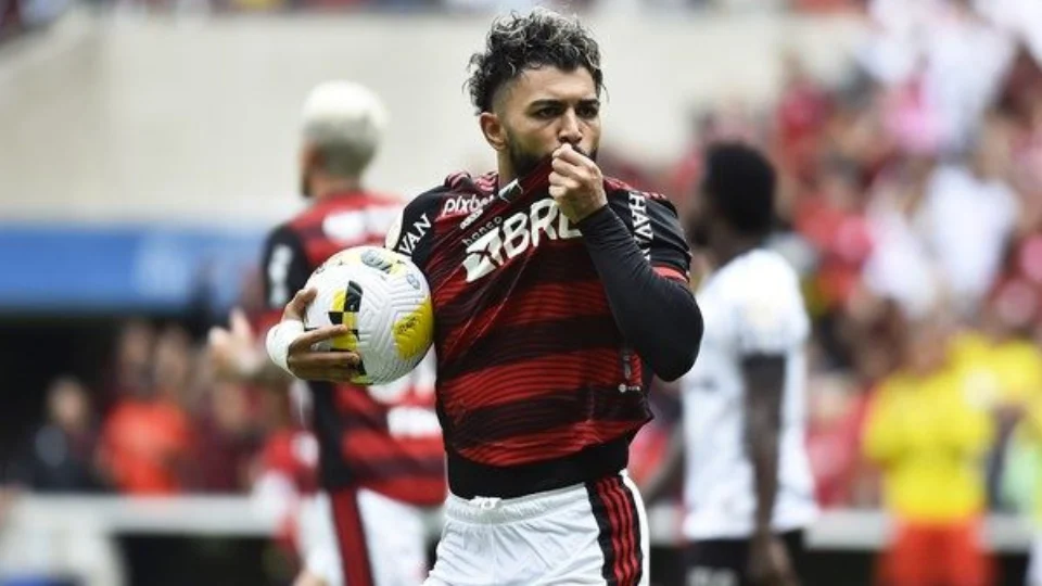 Em jogo tenso, Flamengo atua ruim e só empata em 1 a 1 com Ceará pelo Brasileirão