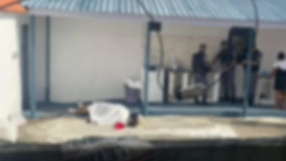 Colombiando é morto a tiros na porta de casa na Zona Centro-Oeste de Manaus