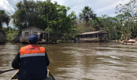 Japurá, no AM, decreta situação de emergência por 90 dias por conta da cheia do Rio Japurá