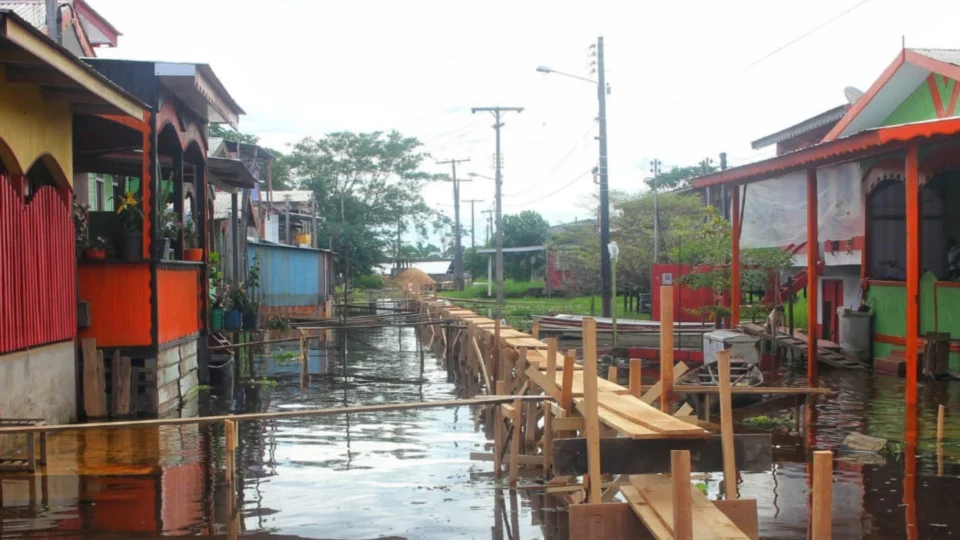 Anori, no AM, decreta situação de emergência por conta da subida do Rio Solimões