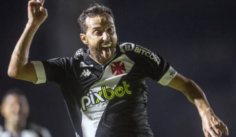 Vasco não sente ausência de Zé Ricardo e vence Náutico por 3 a 2 pela Série B do Campeonato Brasileiro