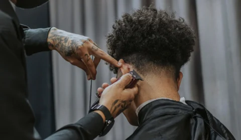 No Amazonas, setor de serviços recua 5,1% em junho, aponta IBGE