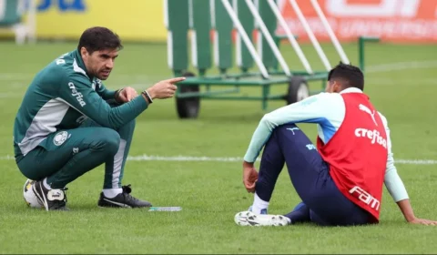 Para vencer Bragantino pelo Brasileirão, Palmeiras trabalha construção de jogadas e finalizações nesta sexta-feira