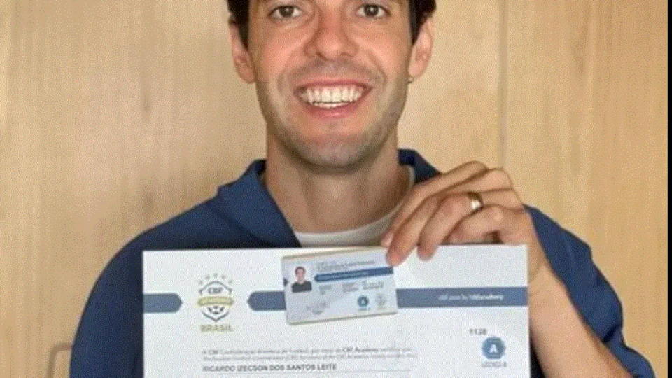 Kaká pode assumir comando técnico de time brasileiro