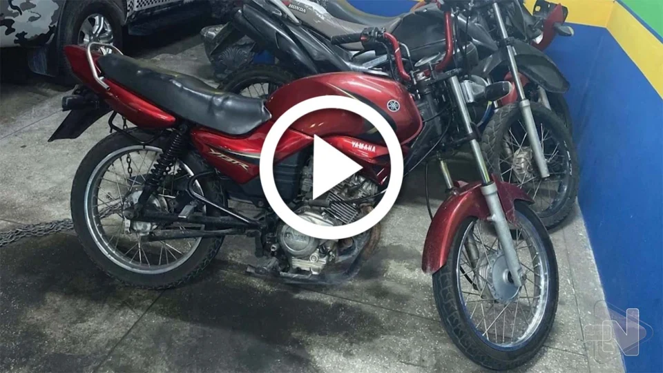 VÍDEO: suspeito abastece motocicleta roubada e acaba preso na Zona Norte de Manaus