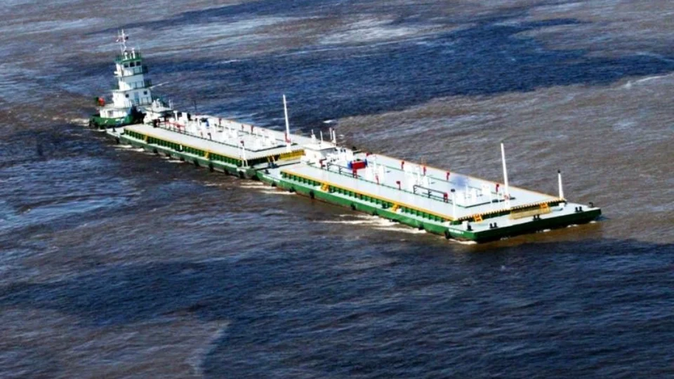 Reajuste de combustível anunciado pela Petrobras afeta custos das transportadoras fluviais do Amazonas
