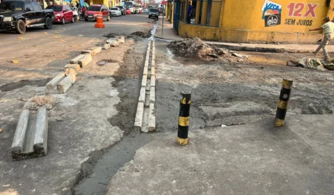 Cerca de 15 linhas de ônibus têm itinerário alterado para realização de obras em rua do Manoa, em Manaus
