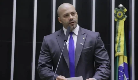 Contas do deputado Daniel Silveira começam a ser bloqueadas