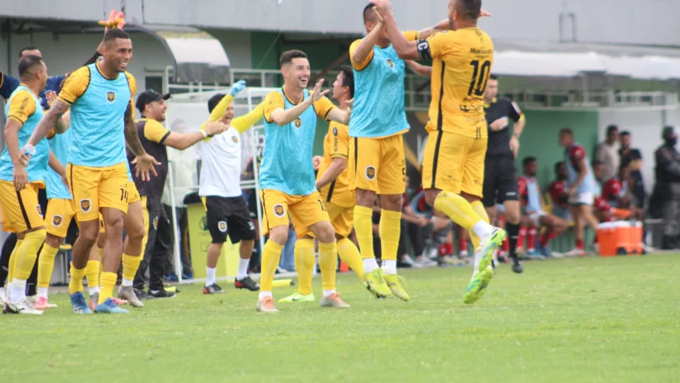 Amazonas bate Portuguesa/RJ por 3 a 2 e garante vaga na Série C do Brasileiro em 2023