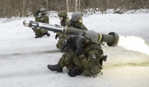 Finlândia oficializa intenção de entrar para a Otan