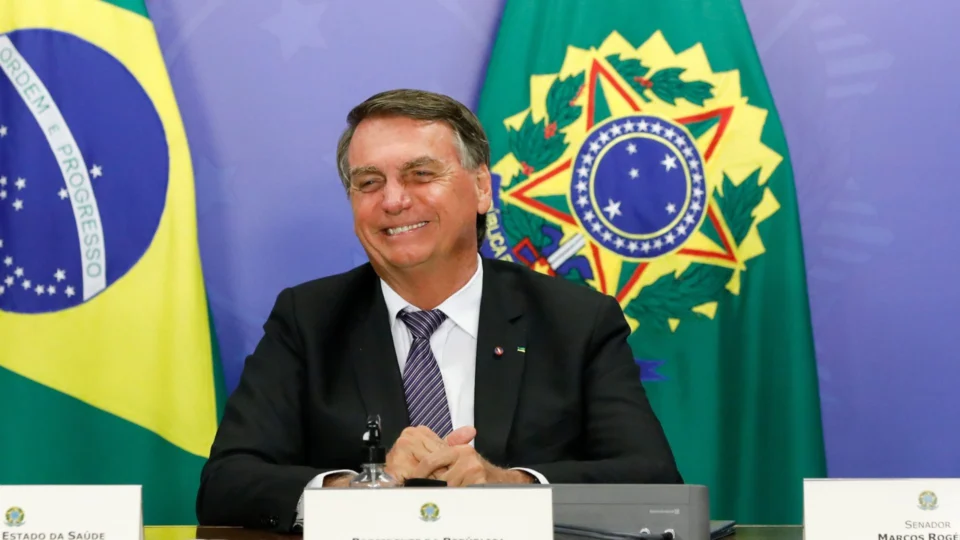 Bolsonaro diz acreditar que pode ser preso se sair da Presidência